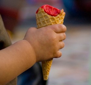 child.ice.cream.cone.daryl.sim